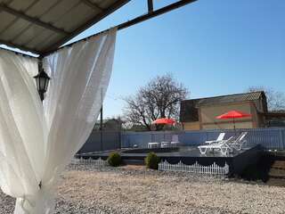 Апартаменты Коттеджный двор Бердянск Большой двухместный номер с 1 кроватью-2