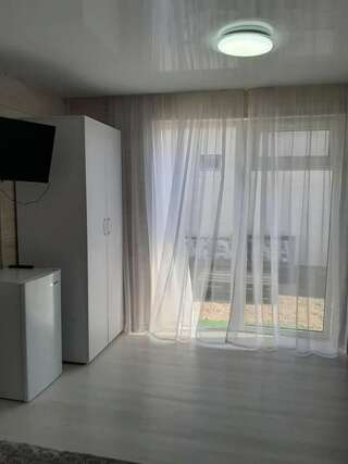 Апартаменты Коттеджный двор Бердянск Большой двухместный номер с 1 кроватью-29