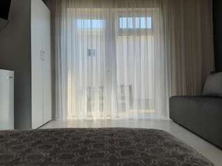 Апартаменты Коттеджный двор Бердянск Большой двухместный номер с 1 кроватью-32