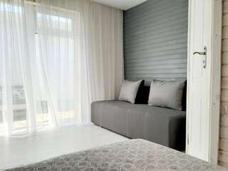 Апартаменты Коттеджный двор Бердянск Большой двухместный номер с 1 кроватью-5