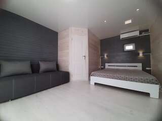 Апартаменты Коттеджный двор Бердянск Большой двухместный номер с 1 кроватью-8